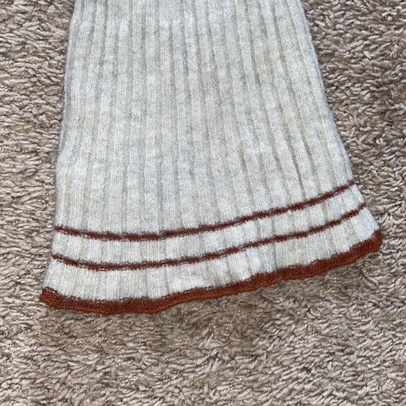 Size L Wool Free People V-Neck Sweater - Picture 3 of 5